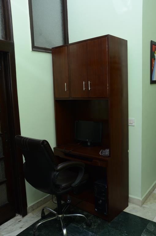 Namaste Apartments New Delhi Eksteriør billede