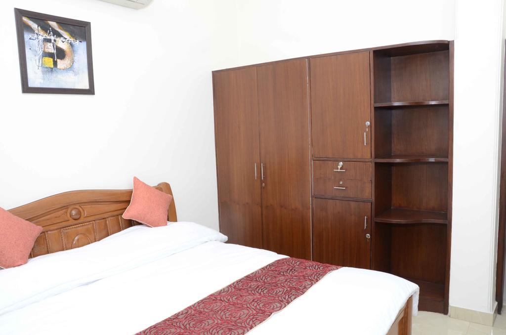Namaste Apartments New Delhi Værelse billede