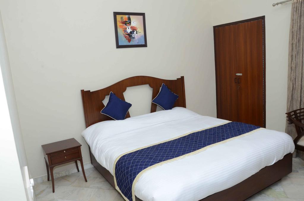 Namaste Apartments New Delhi Eksteriør billede